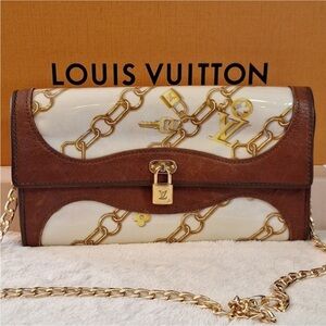 Rare Louis Vuitton Limited Charm Pochette Porte Monogram Wallet $450